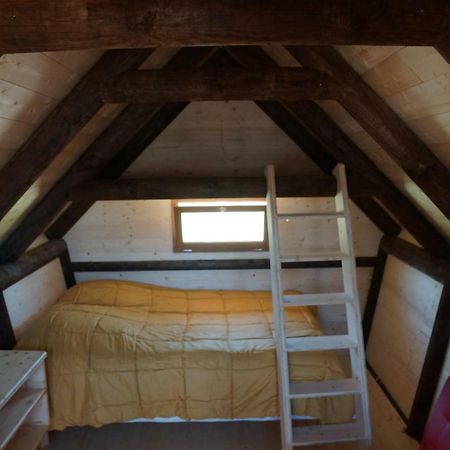 Ferme De La Corbette Bed & Breakfast Cluny Exterior photo
